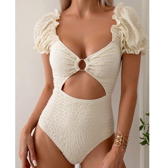 Textured Ruffle Puff Sleeve Cut out Monokini One Piece Swimsuit - Picture 3 of 9